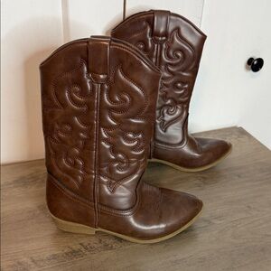 Tucker + Tate Brown Kids Western cowboy Boots kids size 2 - Faux leather
